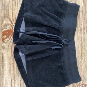 black Hard Tail shorts